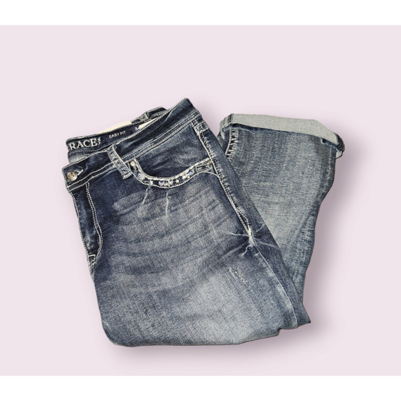 Grace in LA Women's Embellished Flap 5-Pocket Denim Capri Size 34 - Picture 8 of 14